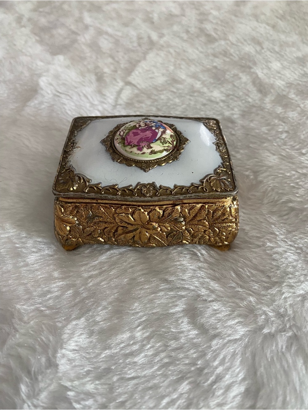 Vintage Gold Tone Metal Trinket Jewelry Box